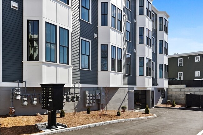 Photo - 324 Bunker Hill St Unit 201