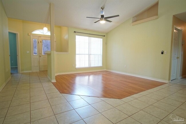 Photo - 5947 Grandview Dr