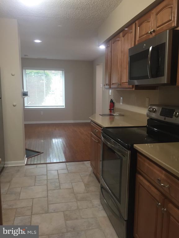 Photo - 94 Tennyson Dr