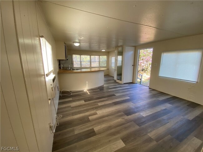 Building Photo - 7535 McDaniel Dr