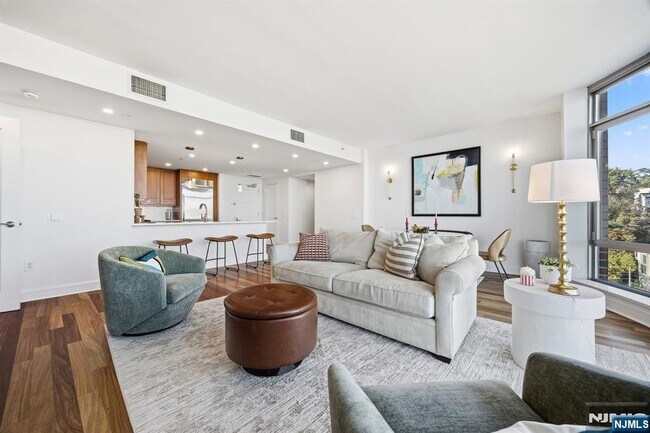 Photo - 8100 River Rd Unit 1203