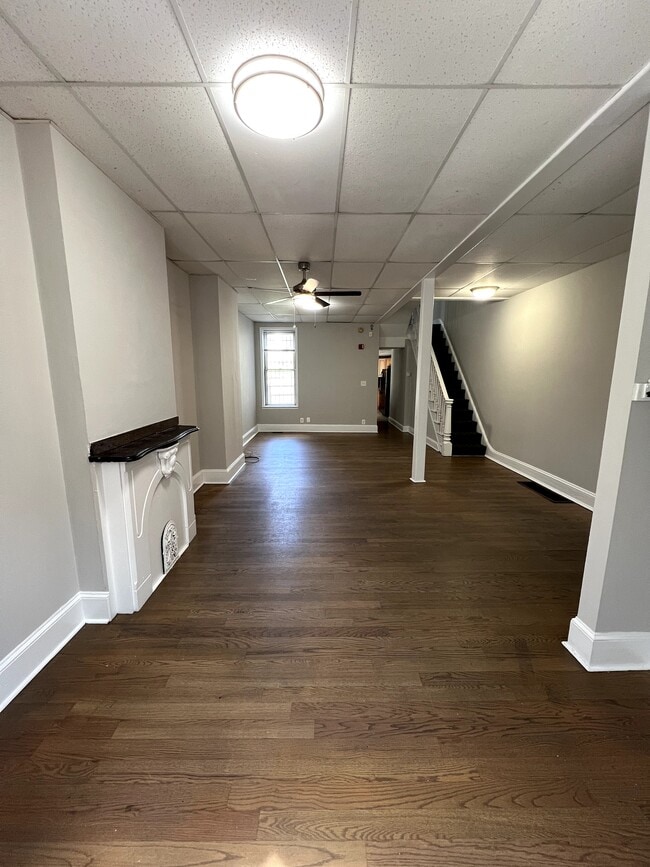 Photo - 4053 Sansom St