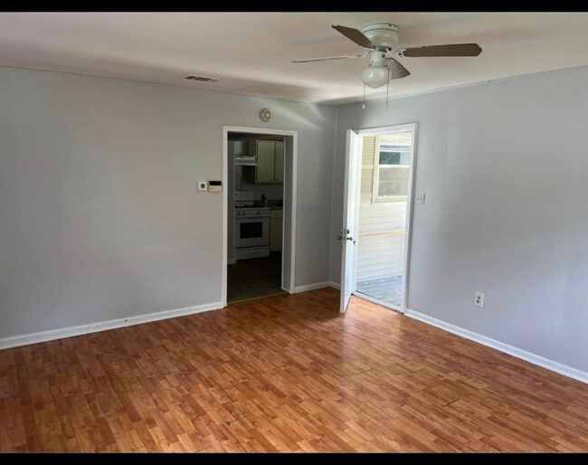 Photo - 1648 Kildeer St