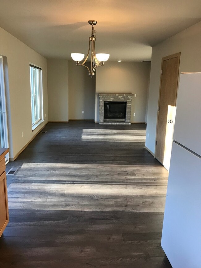 1308 Mills Landing Ct SE