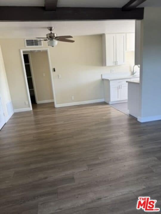 Building Photo - 7504 Sepulveda Blvd