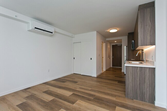 Photo - 1500 Rycroft St Unit 1009