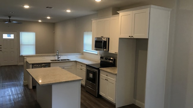 Photo - 8218 Parker Rd Unidad A