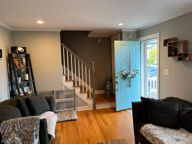 Photo - 136 Birchwood Rd