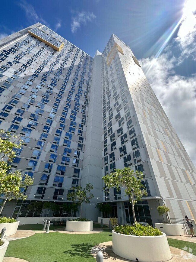 Building Photo - Ke Kilohana - 1 Bedroom, 1 Bathroom, 1 Par... Unit 3002 Rental