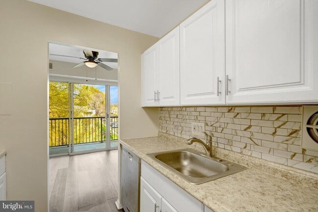 Photo - 2904 Kings Chapel Rd Unit 05/16