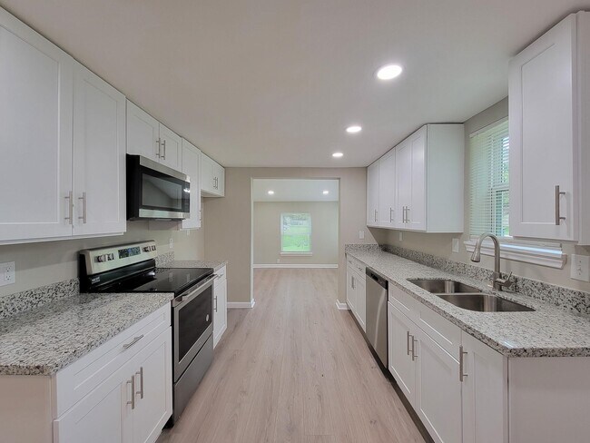 1107 Roosevelt