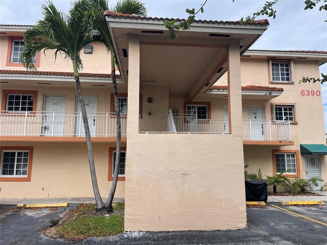 Photo - 6390 W 22nd Ct Condominio Unidad 208