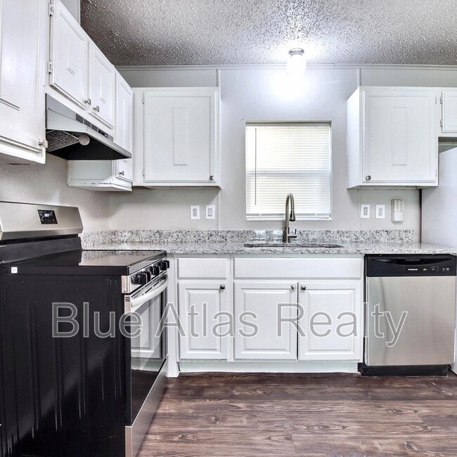 Photo - 2706 W Colorado Blvd