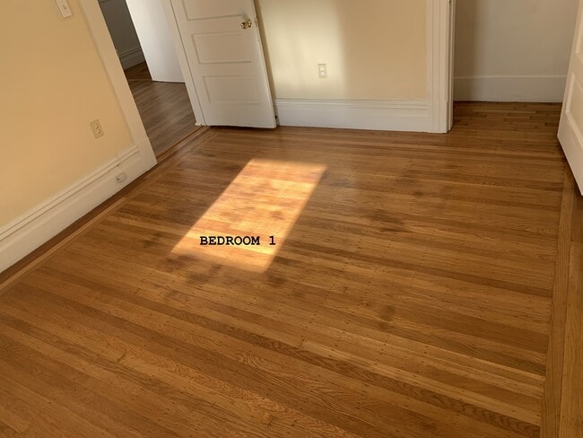 Photo - 168 Lexington St Unidad 168