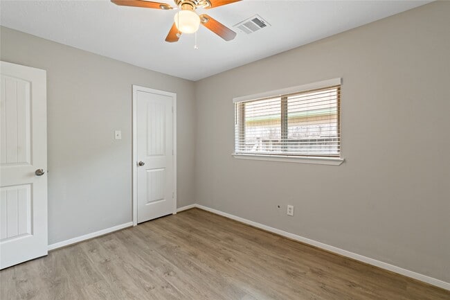 Photo - 1019 Huntington Dr