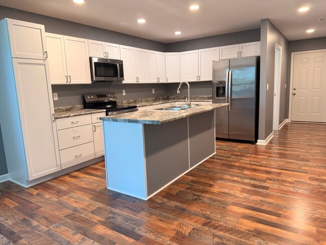 140 C St