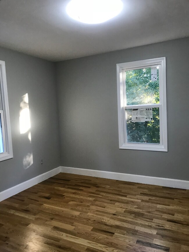 383 Center Apartment For Rent in Meriden, CT | ForRent.com