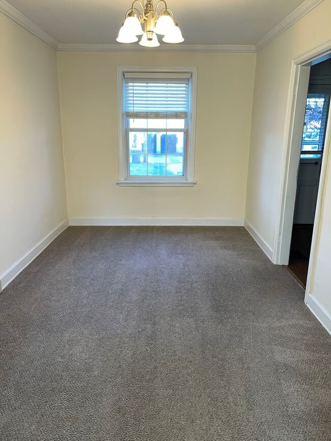 Photo - 1682-1688 Wyandotte Road Unit 1684
