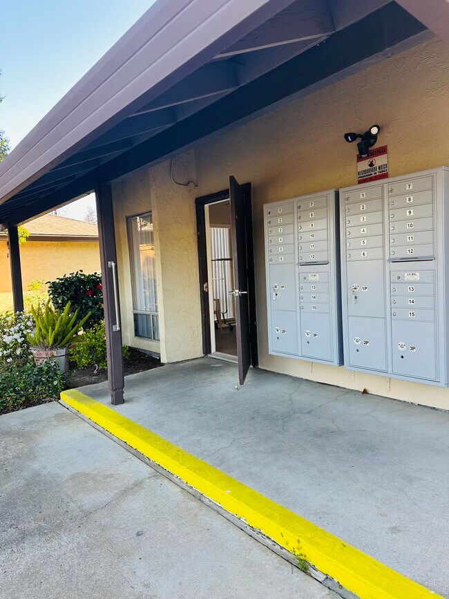 Whitney Villa Apartments