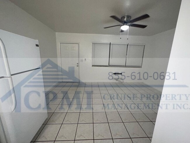 Photo - 6014 Fillmore St