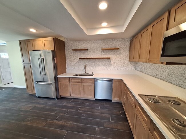 Photo - 2305 Rockefeller Ln Unit a