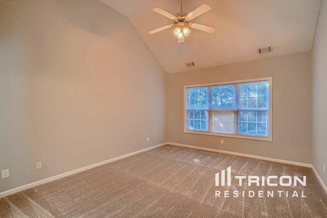 Photo - 1751 Stillbrook Way NE