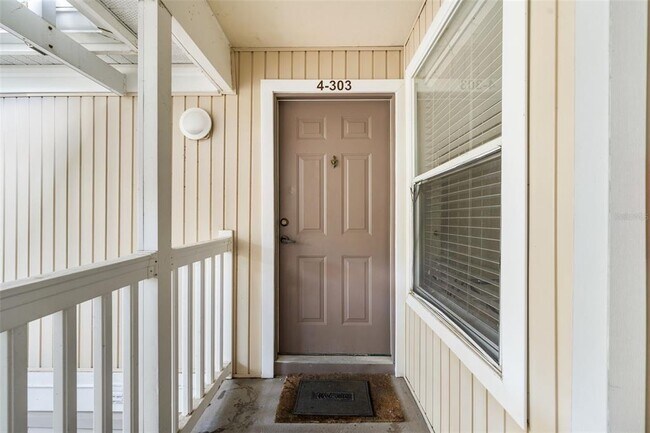 Photo - 4000 SW 23rd St Unit 4-303