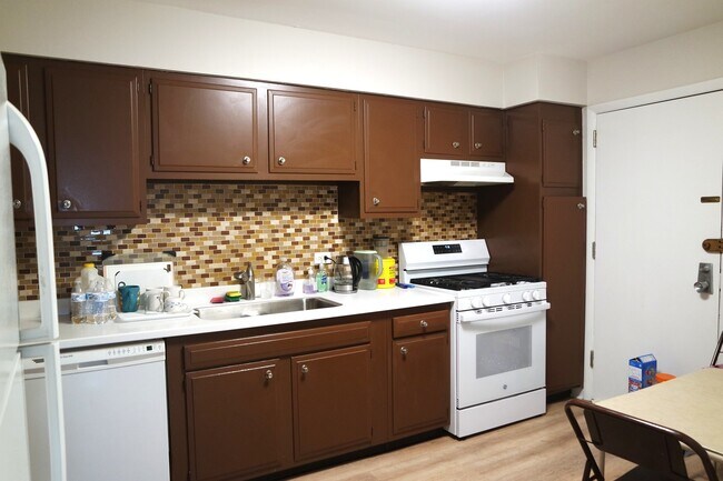 Photo - 10381 Dearlove Rd Unit 2K