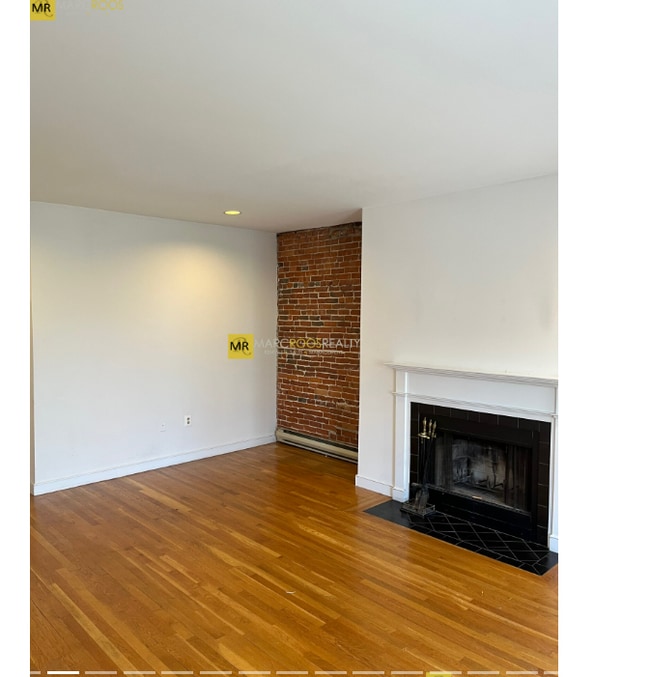 Photo - 1742 Washington St