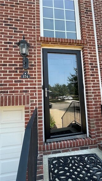 Photo - 574 E Vanderbilt Dr