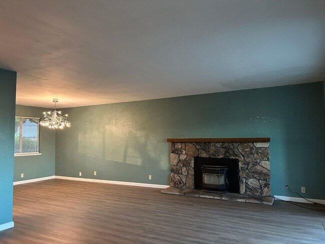 Photo - 6254 Woodman Dr