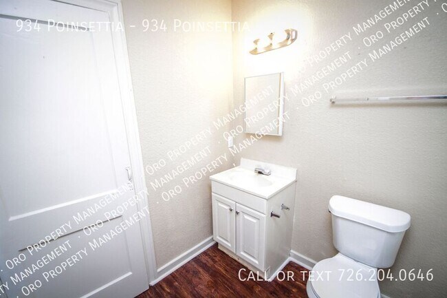 Photo - Cozy House in Harvard Place/ Eastlawn Unit 934 Poinsettia