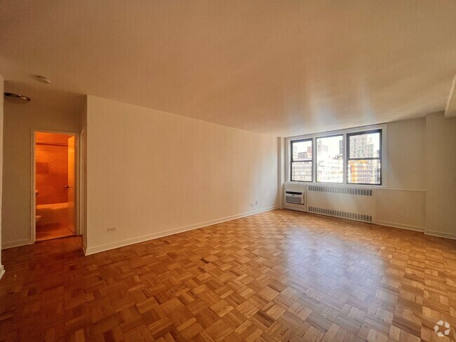 Building Photo - 435 E 79th St Unit 6O Rental