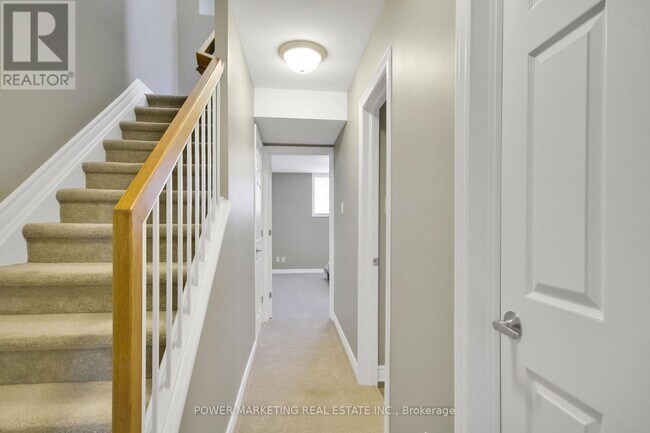 Photo - 45 Waterbridge Dr