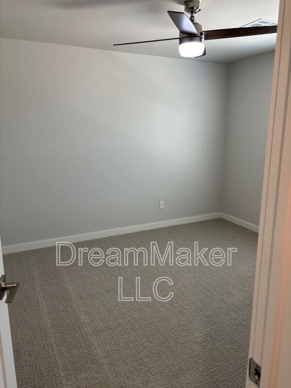 Photo - 909 Riva Pkwy