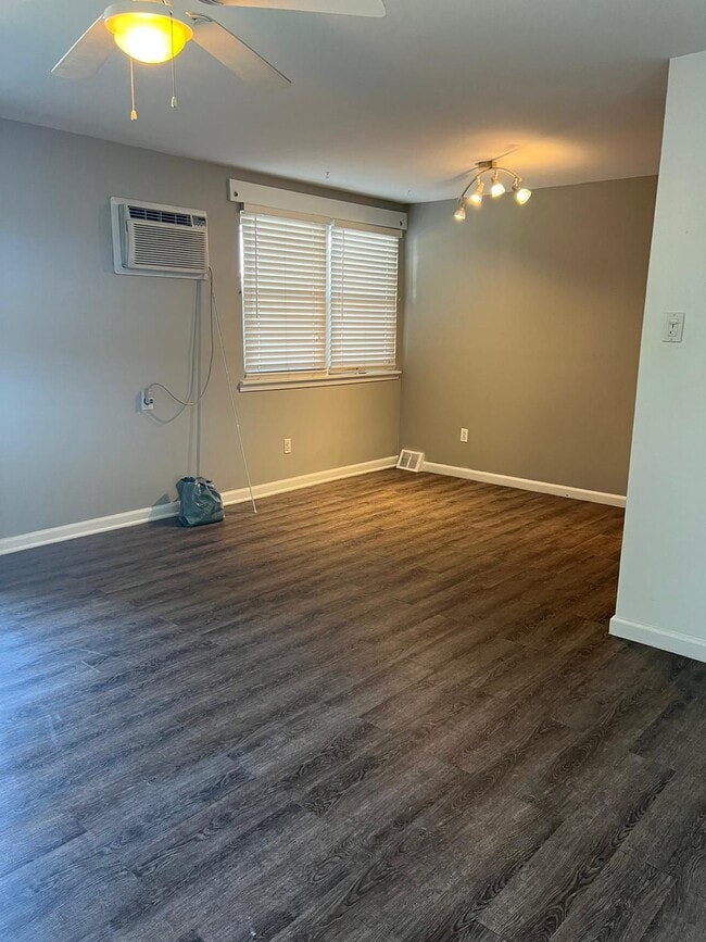 dinning area 1st floor - 3405 Morrell Ave