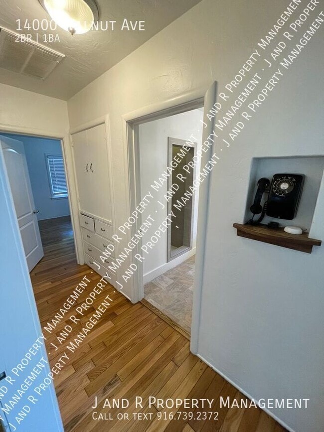 Photo - 14000 Walnut Ave
