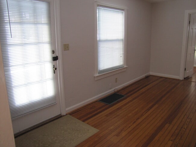 Photo - 9982 Zig Zag Rd