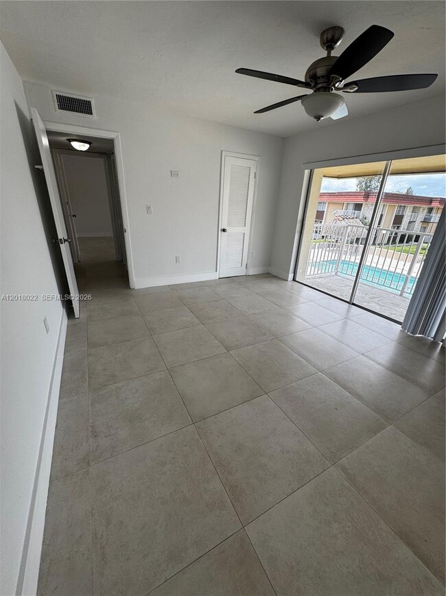Photo - 5401 SW 77th Ct Unit 206E