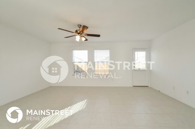 Photo - 122 Lemongrass Dr