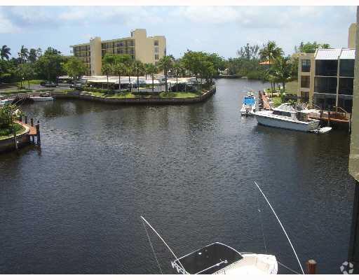 Building Photo - 1 E Royal Palm Rd Unit 3050 Rental