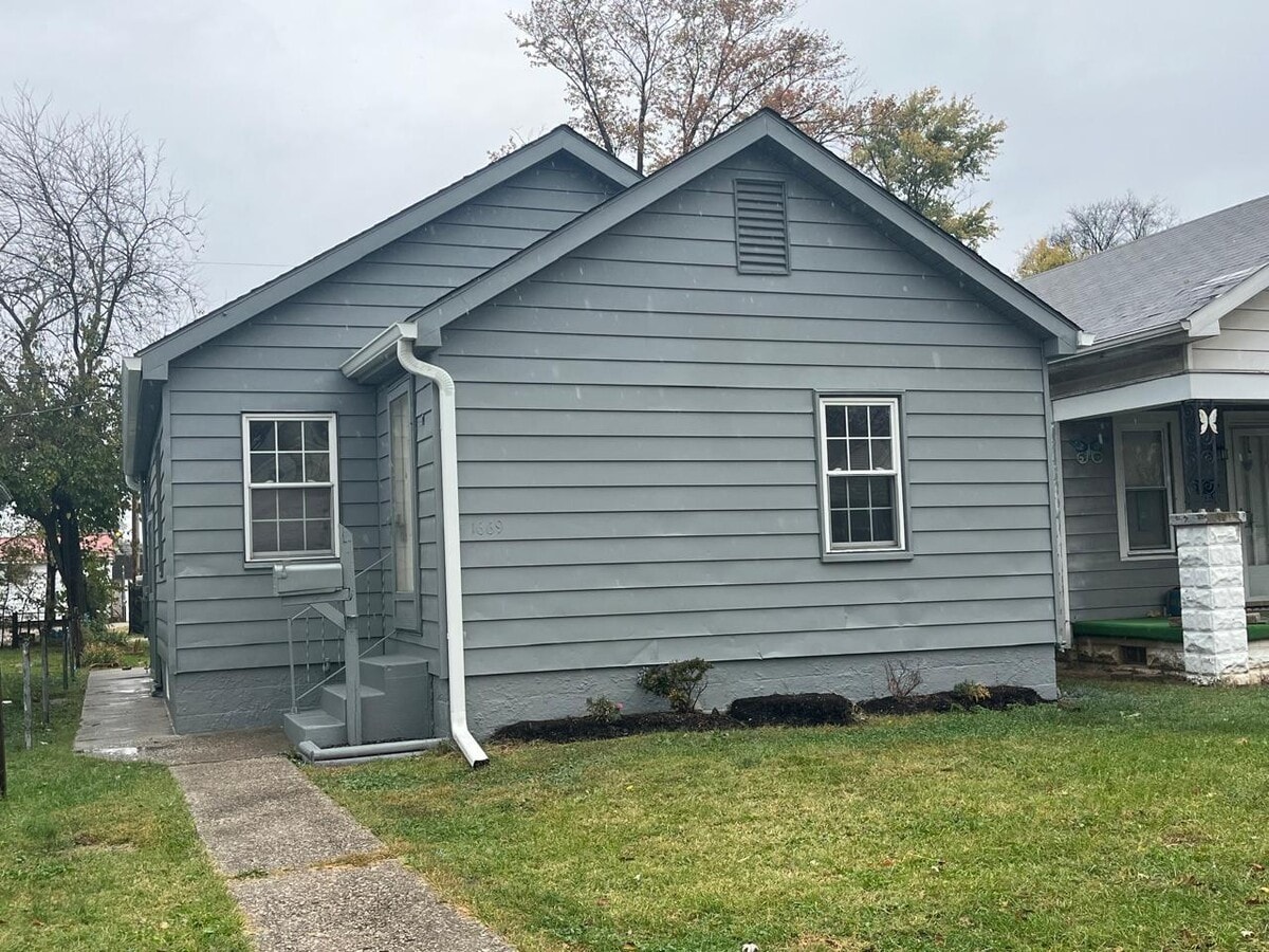 Photo - 1669 S Fares Ave House