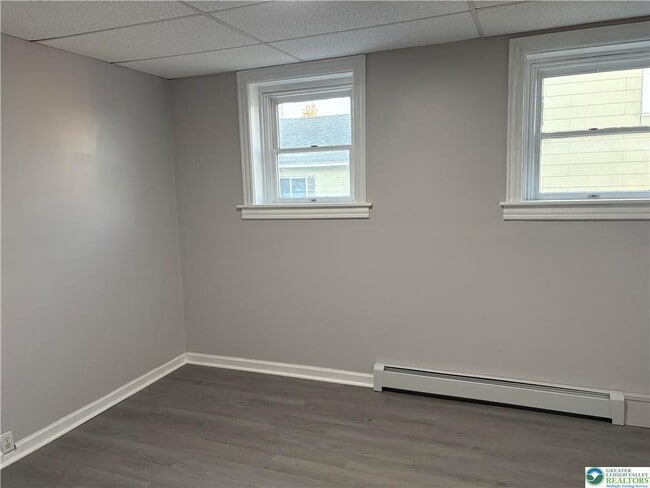 Photo - 404 Mahoning St