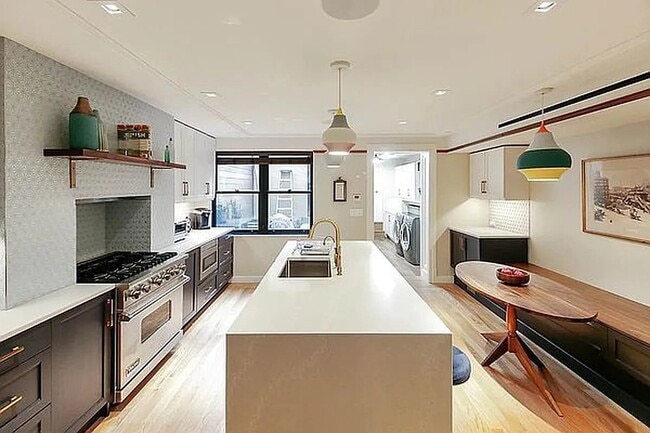 Building Photo - West 138th Street