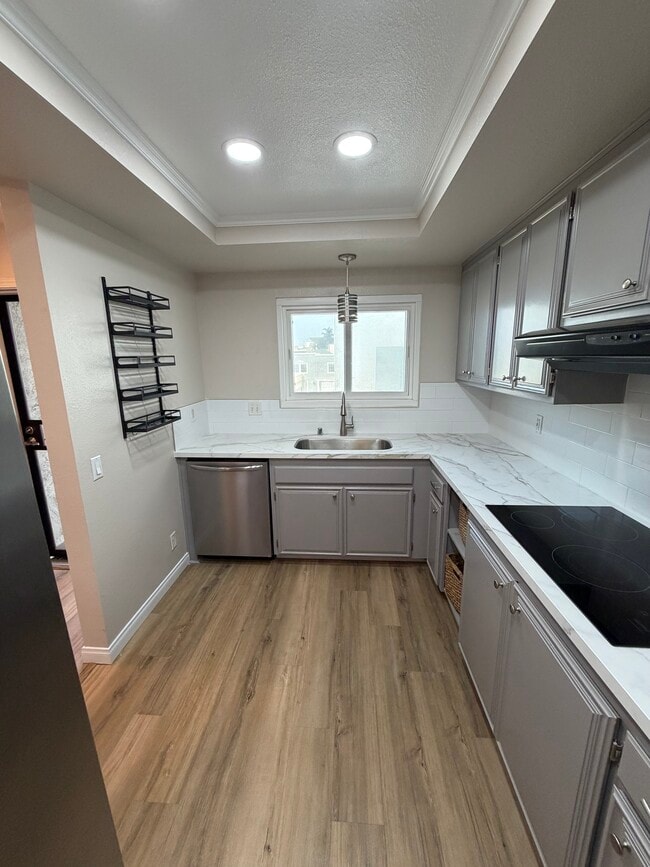 Photo - 540 Hawthorn St Unidad 2D