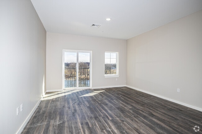 WaterView 1BR, 1BA - 798SF - Living Room