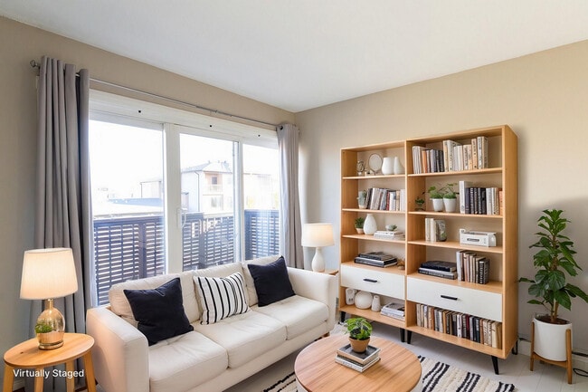 Building Photo - West 17