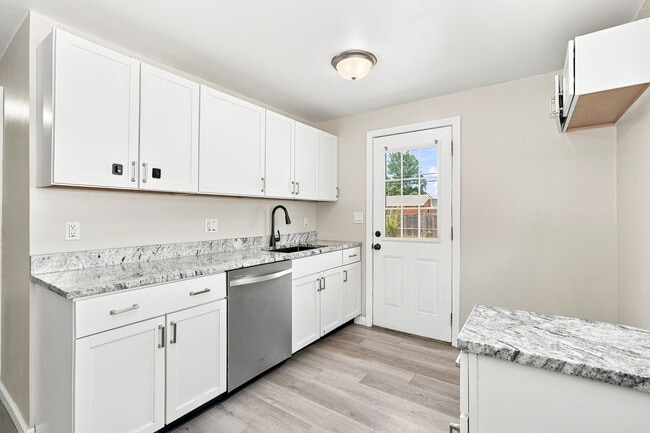 Photo - 643 Westphal Ave
