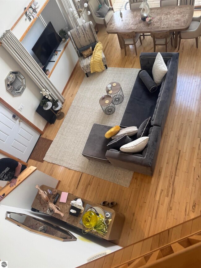 Photo - 302 S Lake Dr