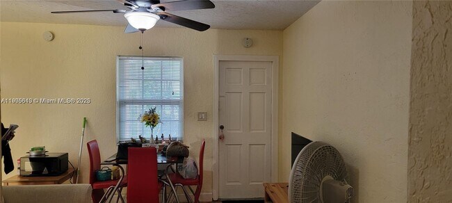 Photo - 2441 SW 27th Ave Unit 1